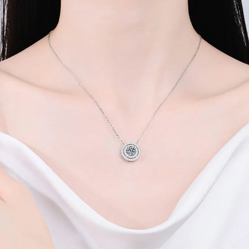 Colares de ouro branco 18K brilhantes para mulheres, presente de aniversário, pingente de diamante moissanite 0,5/1/2 ct, joias finas para namorada e casamento