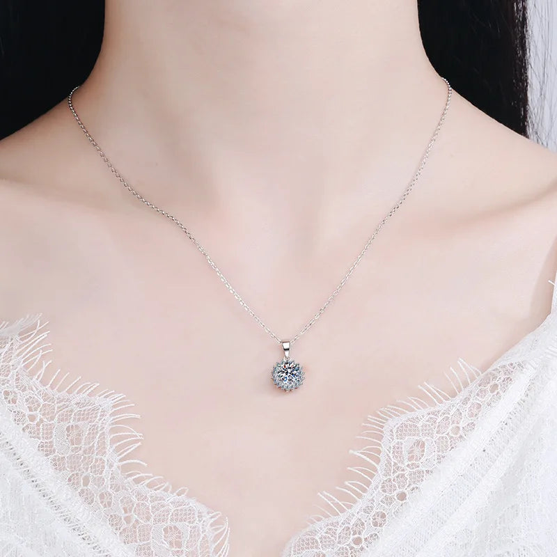 Designer Necklace for Women of PT950 Platinum with 0.5/1/2/3/5Ct Moissanite Diamond Shiny Pendant Fine Jewelry girl Gift daily