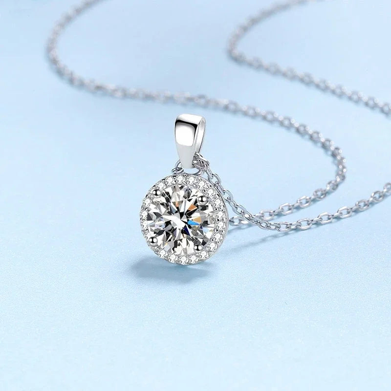 Colar de ouro branco 18K para mulheres, dia dos namorados, casamento, 1 ct, moissanita, diamante, clavícula, pingente, presente de aniversário para meninas, joia