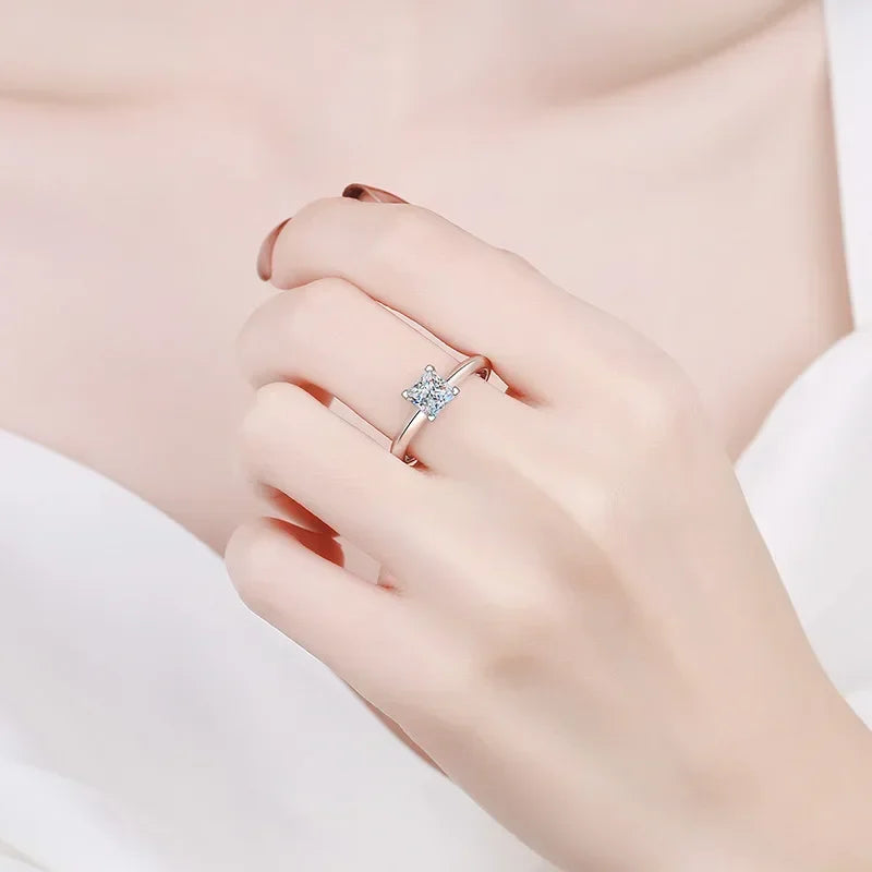 Engagement Women 18K White Gold Wedding Band 1/2CT Moissanite Diamond Girl Birthday Gift PT950 Platinum Valentine's Day Rings