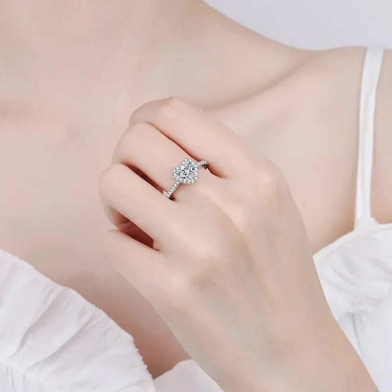 Girlfriend Valentine's Day 18K White Gold Engagement Rings 1CT Moissanite Diamond Women PT950 Platinum Wedding Band Fine Jewelry