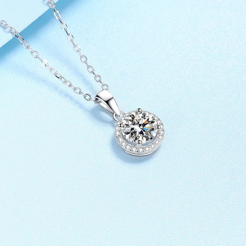 Colar de ouro branco 18K para mulheres, dia dos namorados, casamento, 1 ct, moissanita, diamante, clavícula, pingente, presente de aniversário para meninas, joia