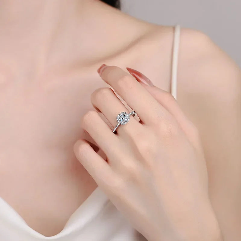 Engagement 18K White Gold Women Wedding Band 1CT VVS DColor Moissanite Diamond Girl Birthday Gift Anniversary Day Daughter Rings