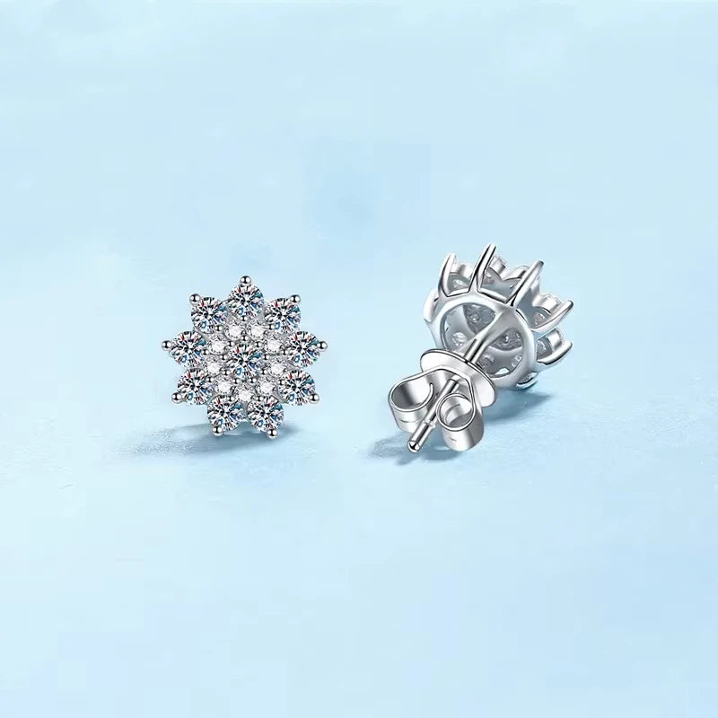 Classic Platinum PT950 Flower Earplug Stud Earrings Women Wedding Jewelry 0.708Carat Moissanite Diamond Girlfriend Birthday Gift