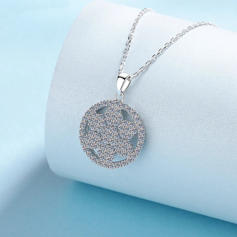Women Valentine's Day 18K White Gold Wedding Necklaces 1CT Moissanite Diamond Flower Pendant PT950 Platinum Girl Birthday Gift