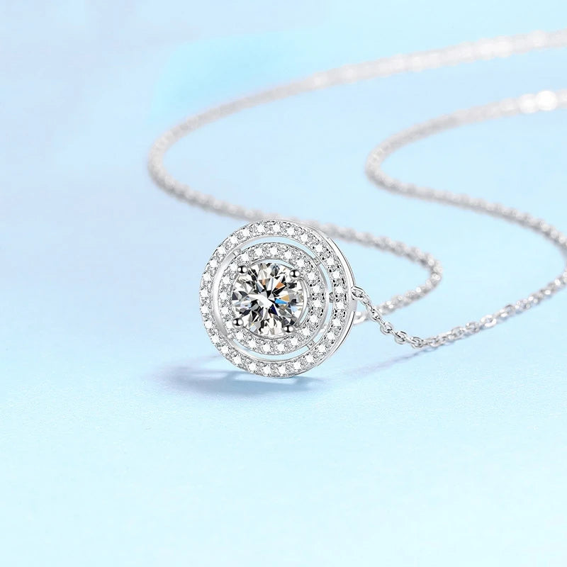 Colares de ouro branco 18K brilhantes para mulheres, presente de aniversário, pingente de diamante moissanite 0,5/1/2 ct, joias finas para namorada e casamento