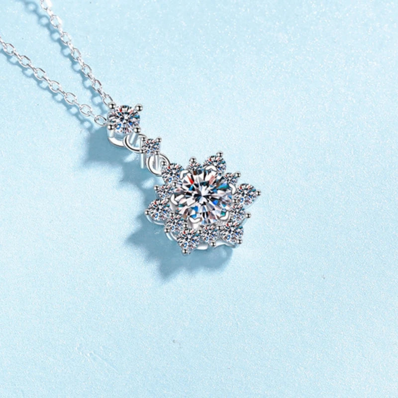 WOMEN Valentine's Day 18K White Gold Wedding Necklaces 1CT Moissanite Diamond Snowflake Pendant Christmas Girl Birthday Gift Ins