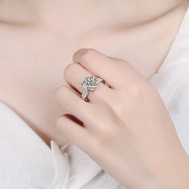 Designer Fine Jewelry Spiral Rose Girl Wedding Band 18K White Gold VVS1 D Color 1/2ct Moissanite Diamond Birthday Gift for Women