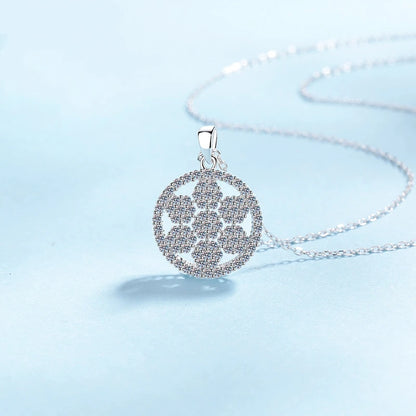 Women Valentine's Day 18K White Gold Wedding Necklaces 1CT Moissanite Diamond Flower Pendant PT950 Platinum Girl Birthday Gift