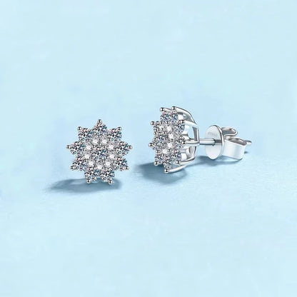 Classic Platinum PT950 Flower Earplug Stud Earrings Women Wedding Jewelry 0.708Carat Moissanite Diamond Girlfriend Birthday Gift